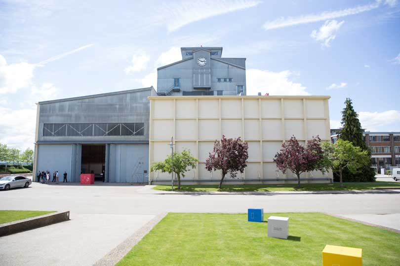 The Wind Tunnel Project: outside R52 looking at Q121.