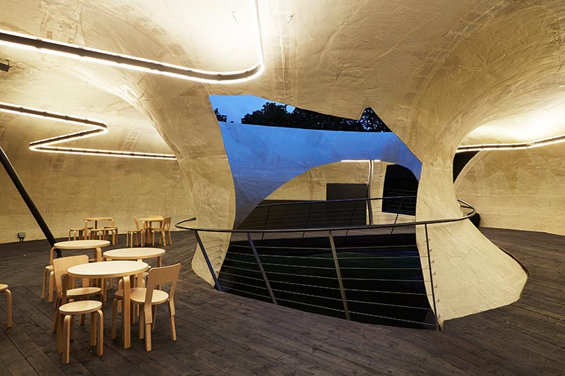 Serpentine Gallery Pavilion (2014), Smiljan Radić.
