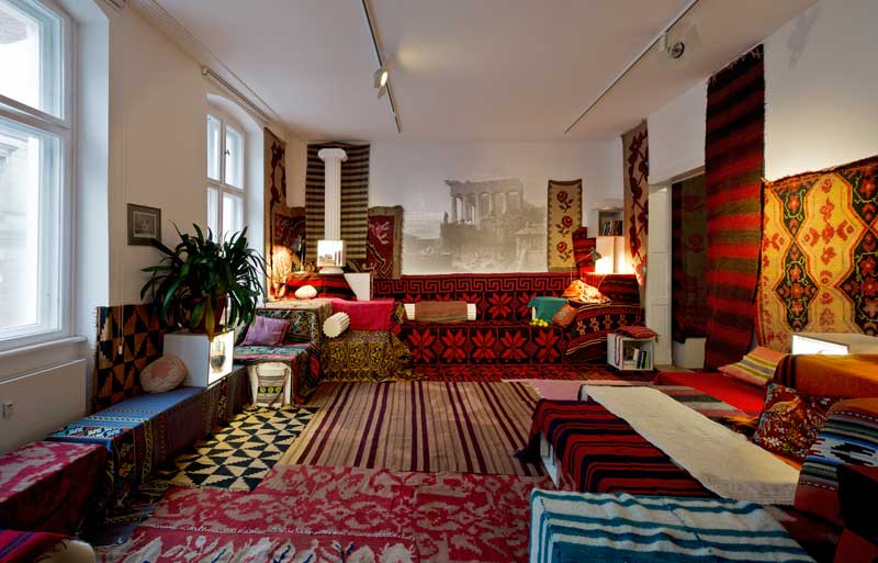 'Crash Pad' (2014), Andreas Angelidakis. Presented by the 8th Berlin Biennale for Contemporary Art. Courtesy: Andreas Angelidakis and The Breeder, Athens/Monaco. Photo: Uwe Walter