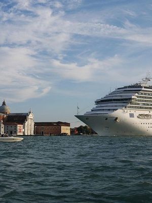 A cruise ship sailing in front of San Giorgio Maggiore in 2010.