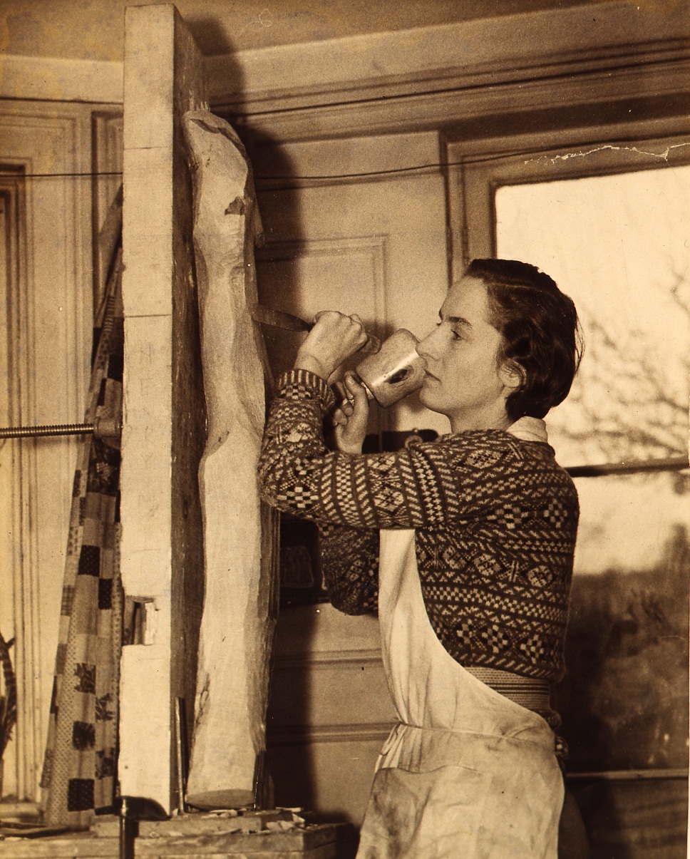 Gertrude Hermes carving Diver, 1937, at St. Peter’s Square