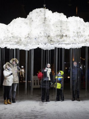 CLOUD, by Caitlind r.c. Brown & Wayne Garrett at the crossing between Annankatu and Kalevankatu. Part of Lux Helsinki. Photo: Lauri Rotko