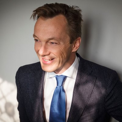 Rijksmuseum director Wim Pijbes has announced that he will step down in August.