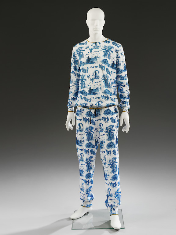 Man's top and pants
