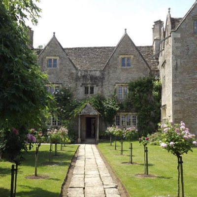 Kelmscott Manor, the summer home of Victorian designer and poet William Morris, is to undergo renovation work