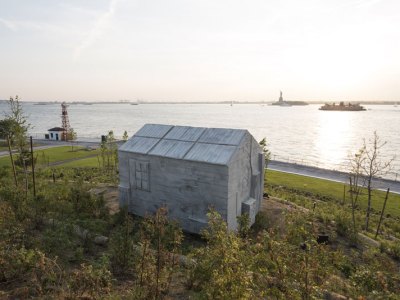 Cabin (2016), Rachel Whiteread, on Discovery Hill, Governors Island. Photo by Tim Schenck.