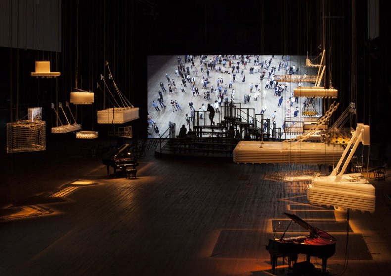 Exhibition view, Philippe Parreno, H {N)Y P N(Y} OSIS , Park Avenue Armory, 2015 © Philippe Parreno. Courtesy Pilar Corrias, Barbara Gladstone, Esther Schipper; Photo credit: Andrea Rossetti