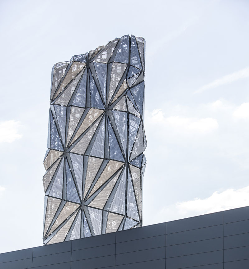 London’s new landmark is a triumph of engineering