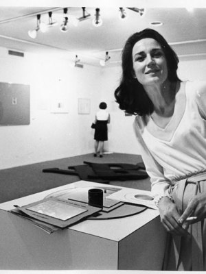 Virginia Dwan in her gallery during the exhibition 'Language III', Dwan Gallery, New York (May 1969). Courtesy Dwan Gallery Archive