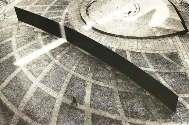 Richard Serra's Tilted Arc (1981), was commissioned for the Foley Federal Plaza in New York and removed in 1989.
