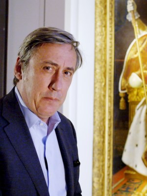 Andrew Graham-Dixon in front of ‘Napoleon 1 on his Imperial Throne’, by Ingres at the Musée de l’Armée, Paris. From the BBC's 'The Art of France'. © BBC