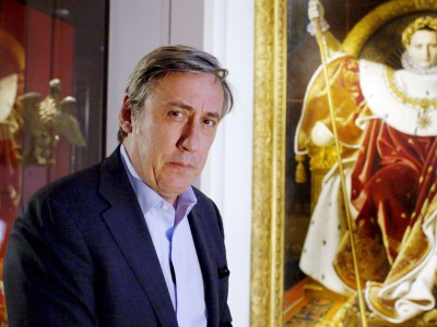 Andrew Graham-Dixon in front of ‘Napoleon 1 on his Imperial Throne’, by Ingres at the Musée de l’Armée, Paris. From the BBC's 'The Art of France'. © BBC