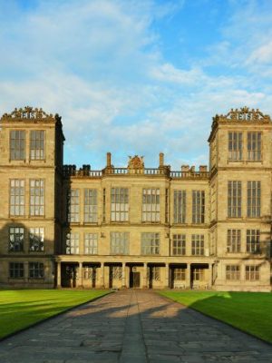 The New Hall, Hardwick Hall, designed by Robert Smythson and completed in 1590, seen from the west