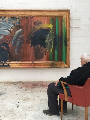 Portrait of Howard Hodgkin featuring Portrait of the Artist Listening to Music (2016), photographed by Miriam Perez. Courtesy Gagosian.