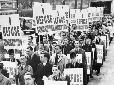 A march of 2,000 anti-conscription protesters in London,1939. © IWM