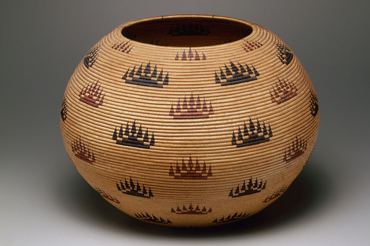 Basket Bowl (1907), Louisa Keyser, also known as Datsolalee. Promised Gift of Charles and Valerie Diker. Photo: Dirk Bakker