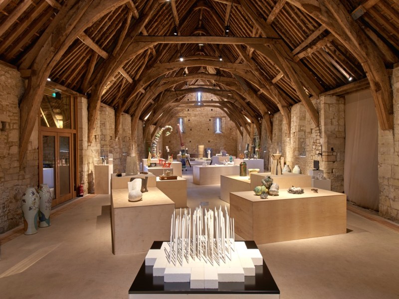 Messum's Wiltshire has opened a new exhibition dedicated to contemporary British ceramics. &copy; Sylvain Deleu