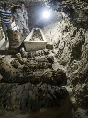 A picture taken on 13 May, 2017, shows mummies lying in catacombs following their discovery in the Touna el-Gabal district of the Minya province, in central Egypt. Photo: KHALED DESOUKI/AFP/Getty Images