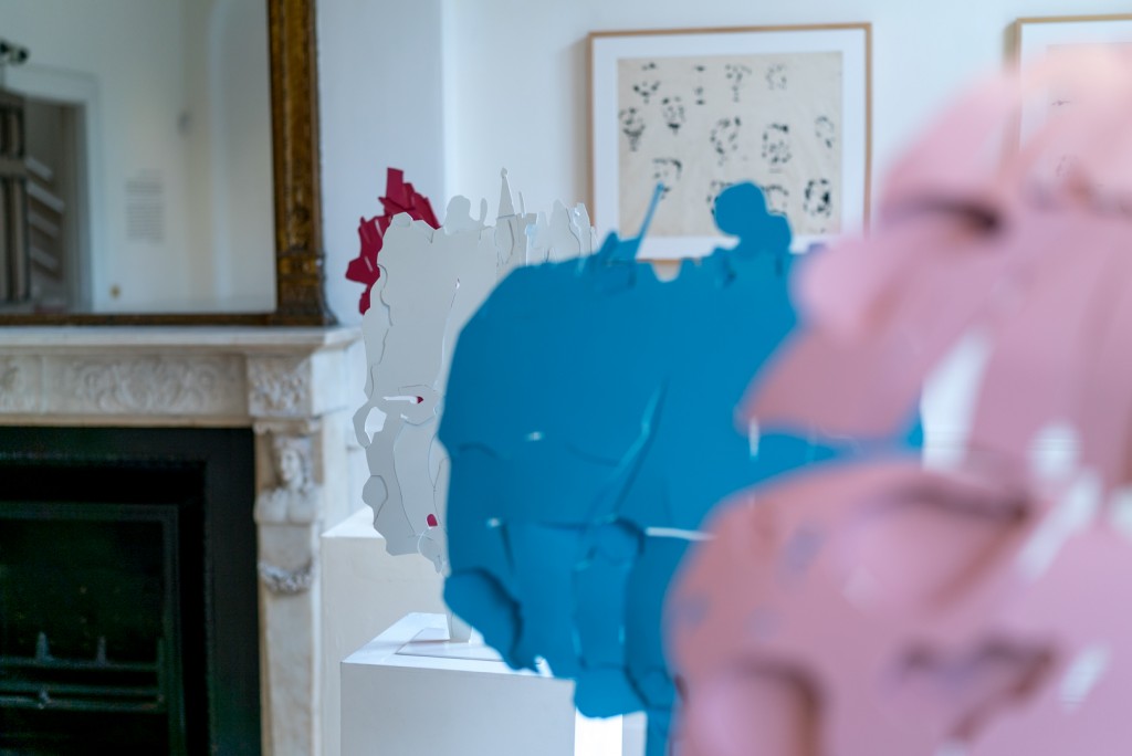 Sculpture in two dimensions