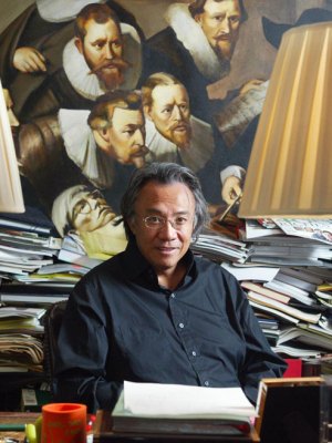 David Tang, at his office in Hong Kong, 15 November 2004. SAMANTHA SIN/AFP/Getty Images