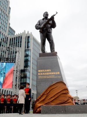 Trigger warning: not all Muscovites are crazy about Kalashnikov