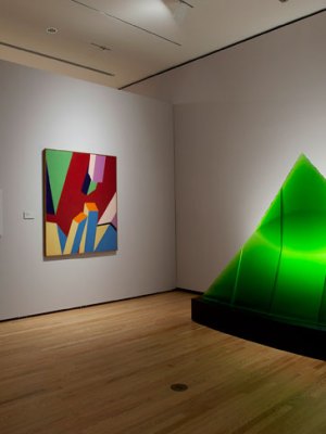 Green Eye of the Pyramid (1993–97), Stanislav Libenský and Jaroslava Brychtová. Gift of Lisa Shaffer Anderson and Dudley Buist Anderson