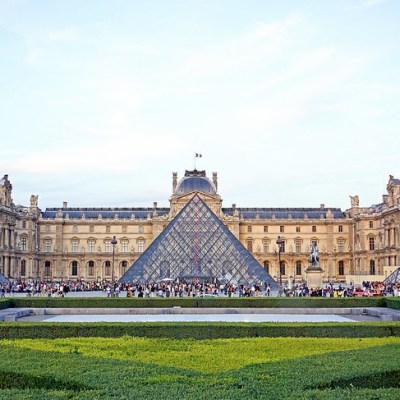 The Louvre. Photo: Dennis Jarvis/Wikimedia Commons