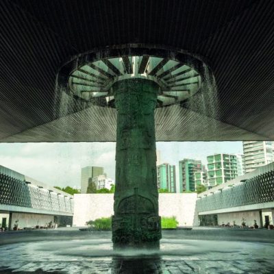 The central courtyard at the Museo Nacional de Antropologia, Mexico City, Daniele Falletta/Alamy Stock Photo
