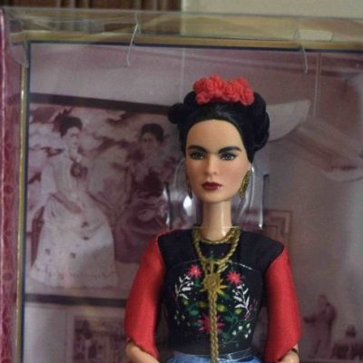 A Barbie doll depicting late Mexican artist Frida Kahlo, is exhibited – alongside other commercial products – at her sister's house in the neighborhood of Coyoacan, Mexico City,on April 19, 2018. Photo: ALFREDO ESTRELLA/AFP via Getty Images