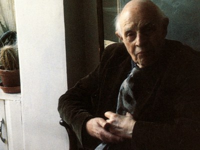 Edward Bawden (1903–89) photographed in 1989.