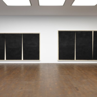 Installation view of ‘Richard Serra: Rifts’ at Gagosian, Grosvenor Hill, London, 2018.