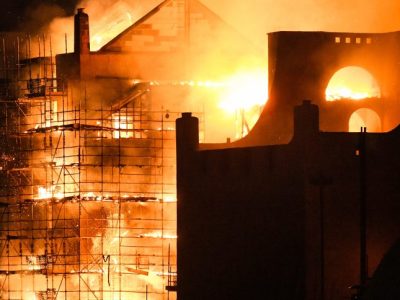 Glasgow School Of Art's Mackintosh building on fire for the second time.