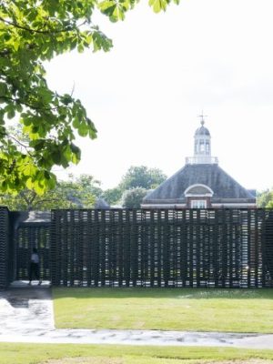 Serpentine Pavilion 2018, designed by Frida Escobedo, Serpentine Gallery, London. Photography © 2018 Iwan Baan; © Frida Escobedo, Taller de Arquitectura