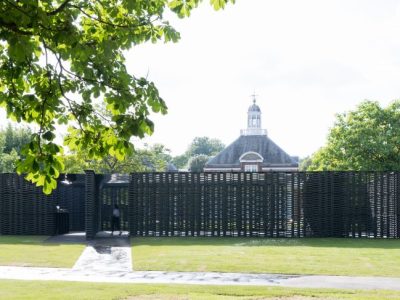 Serpentine Pavilion 2018, designed by Frida Escobedo, Serpentine Gallery, London. Photography © 2018 Iwan Baan; © Frida Escobedo, Taller de Arquitectura