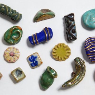 A selection of glazed ceramic buttons (1944–45), Lucie Rie.