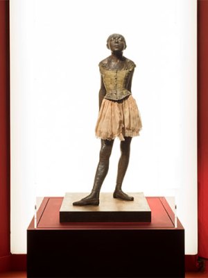 Petite danseuse de quatorze ans (1881; cast in 1921–31), Edgar Degas. Installation view of ‘In Colour: Polychrome Sculpture in France 1850–1910’ at the Musée d’Orsay, Paris.