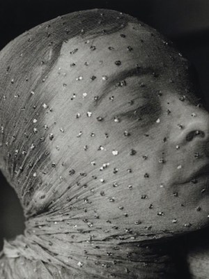 Gary Indiana Veiled (1981), Peter Hujar.