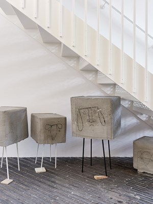 Flock of sheep (2017), Judith Hopf. Installation view of ‘Knock Knock’ at the South London Gallery, 2018.