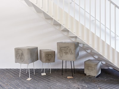 Flock of sheep (2017), Judith Hopf. Installation view of ‘Knock Knock’ at the South London Gallery, 2018.