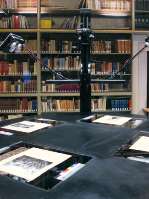 The Replica scanner developed by Factum Arte, currently digitising the photographic library of the Fondazione Giorgio Cini in Venice. Photo: Matteo De Fina; courtesy Fondazione Giorgio Cini