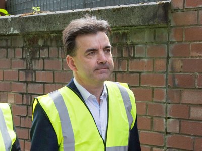 Tom Inns, who has resigned as director of the Glasgow School, at an inspection of the damage done to the Mackintosh Building in June 2018.)