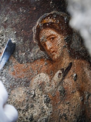 Leda and the Swan, discovered in Pompeii.
