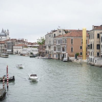 'The Golden Tower' project by James Lee Byars, part of the collateral events at the 57th Venice Biennale in 2017, Photo: © Awakening/Getty Images