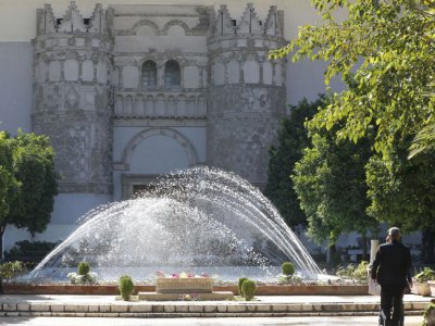 The entrance to the National Museum of Damascus, featuring the doorway from the Umayyad desert castle at Qasr al-Hayr al-Sharqi in the Syrian desert.