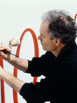 A portrait of Lothar Baumgarten at work for his show ‘America Invention’ at the Solomon R. Guggenheim Museum, New York in 1993.