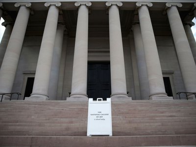 A sign outside the National Gallery of Art in Washington, D.C., on 1 October 2013, during the 16-day US government shutdown of 2013.