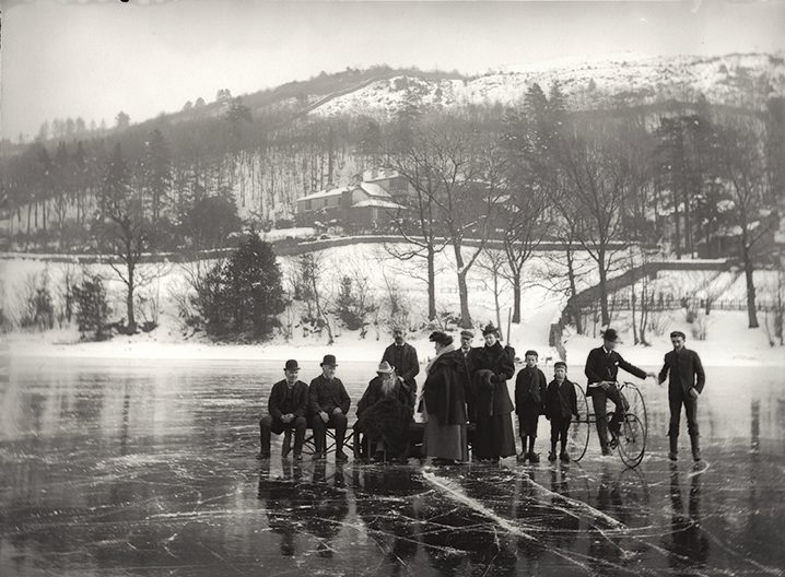 John Ruskin, Joan Severn, Peter Baxter and other members of Ruskin’s household photographed by John McClelland on Coniston Water, Cumbria, in 1895. National Portrait Gallery, London