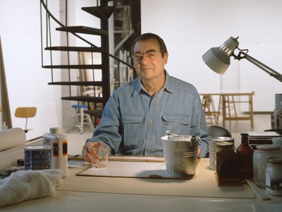 Robert Ryman in his studio in New York in 1999.