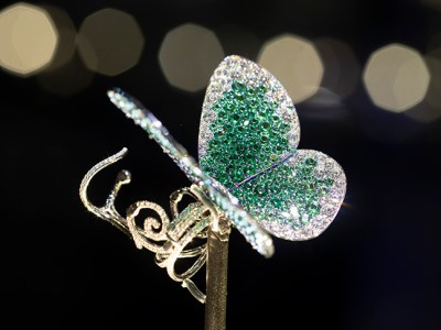 ‘Papillon’ ring designed by G (Glenn Spiro).