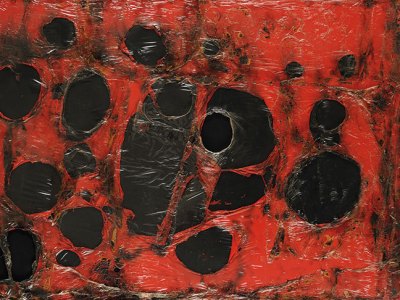 Rosso Plastica M3 (1961), Alberto Burri. © Fondazione Palazzo Albizzini Collezione Burri, Città di Castello